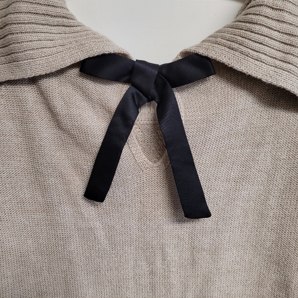 Soho NY&C Off-The-Shoulder Bow Back Oatmeal Cable knit Sweater Size Medium - Picture 5 of 10